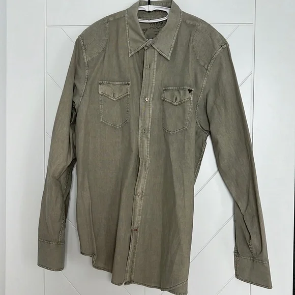 Army green long sleeve button down by Guess - Picture 1 of 4